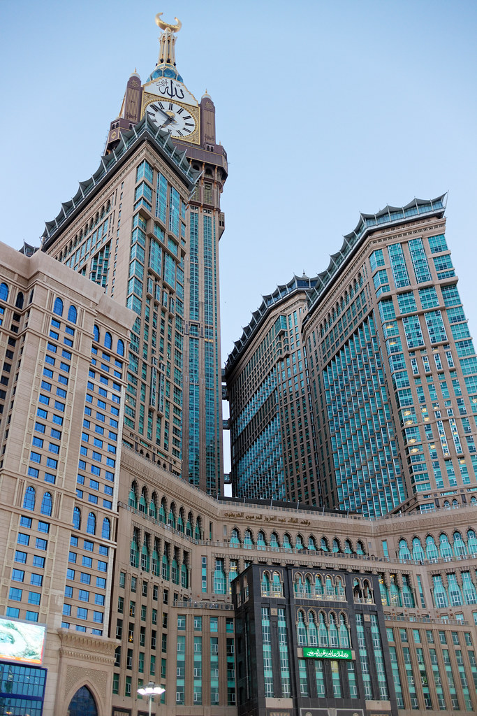 Makkah Clock Tower skyline for customized Umrah planning